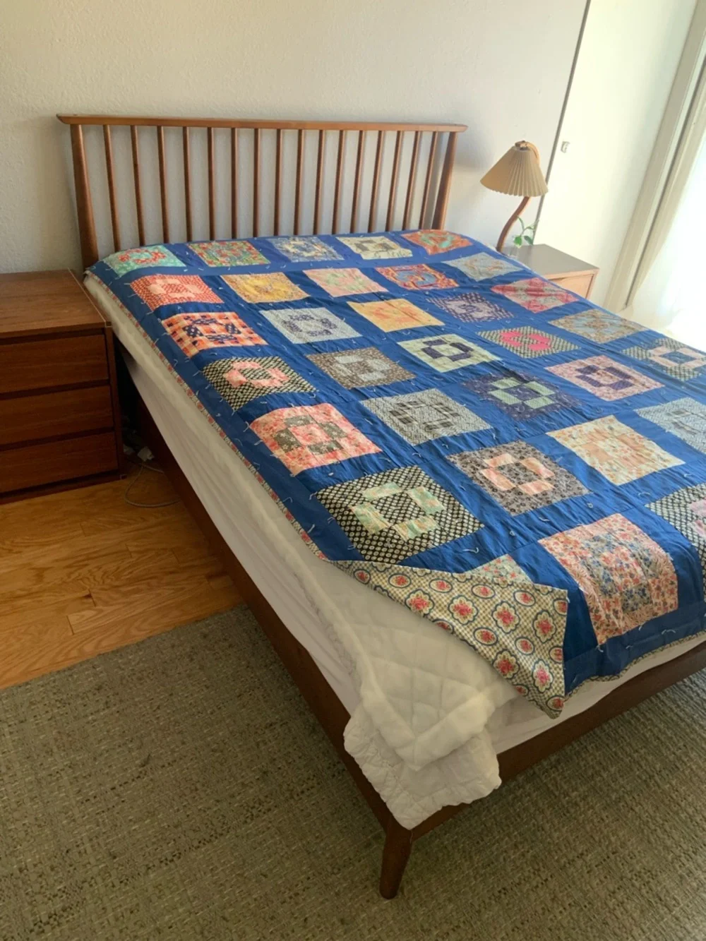 Vintage Handmade Patchwork Quilt Bedspread in Blue